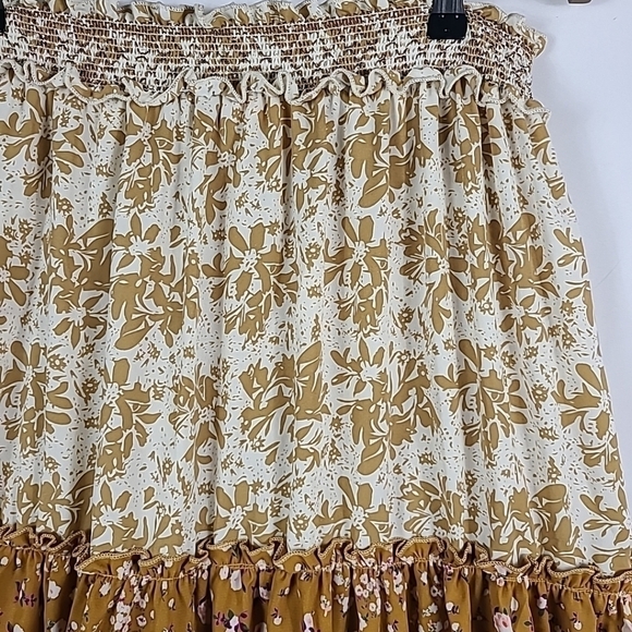 NEW Hailey & Co Women's Make Me Feel Good Floral Maxi Skirt Cream/Yellow Sz XL - Picture 2 of 9